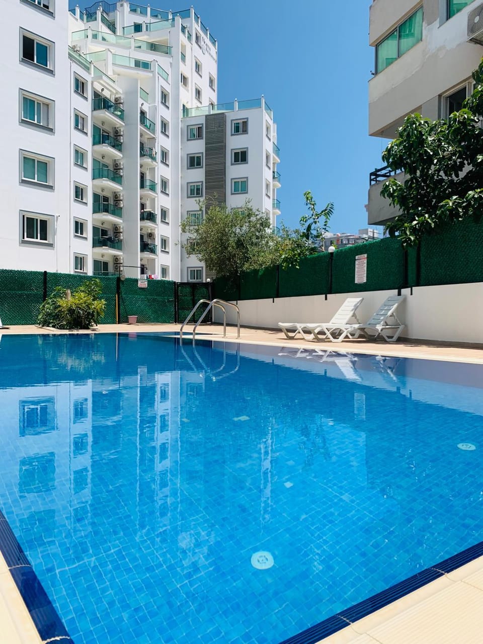 Swimming pool, Swimming pool