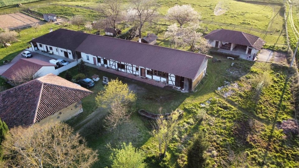 Property building, Bird's eye view
