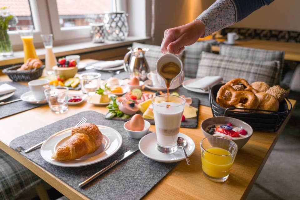 Food and drinks, Food, Breakfast, Buffet breakfast