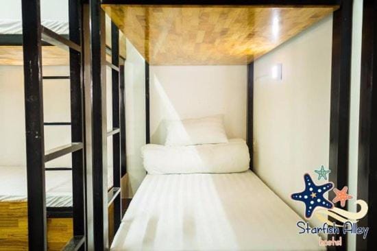 Bed, Bedroom, bunk bed