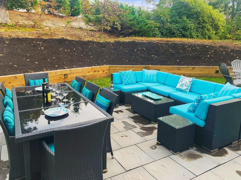 Chatham Luxury Retreat—Porch, Art Family Fun House in Harwich