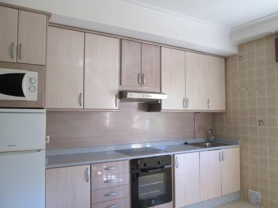 EXCELENTE APARTAMENTO CON VISTAS AL MAR 6 PLAZAS Apartment in O Morrazo