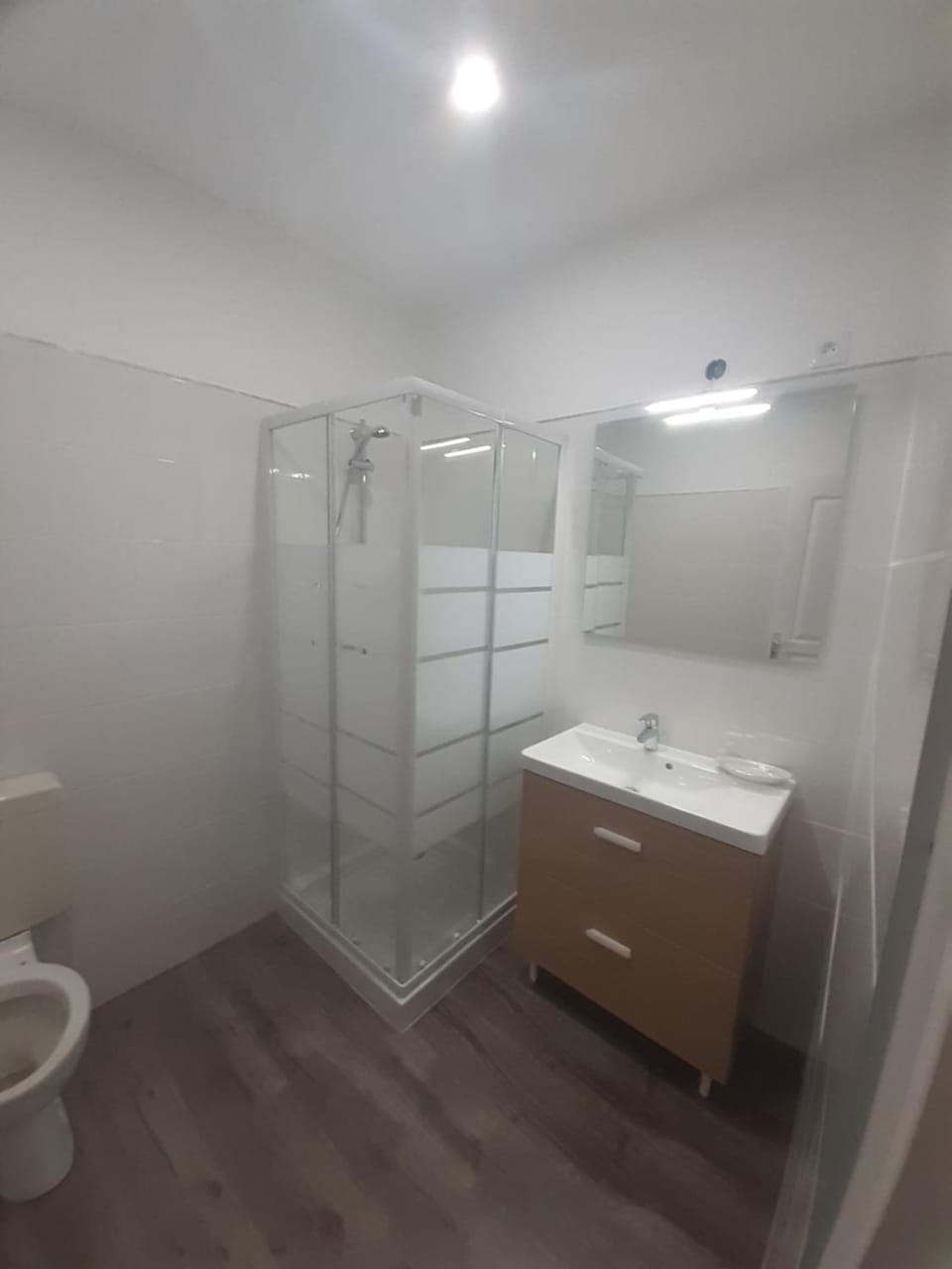 appartement 45m2 parking gratuit en plein centre ville Apartment in Occitanie