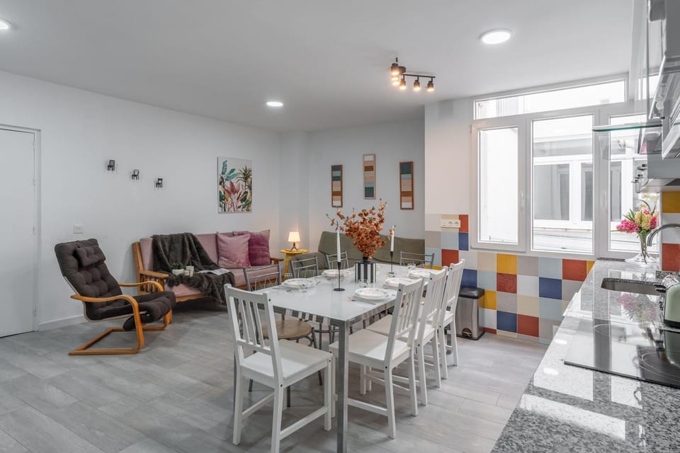 Kitchen or kitchenette, Living room, Dining area