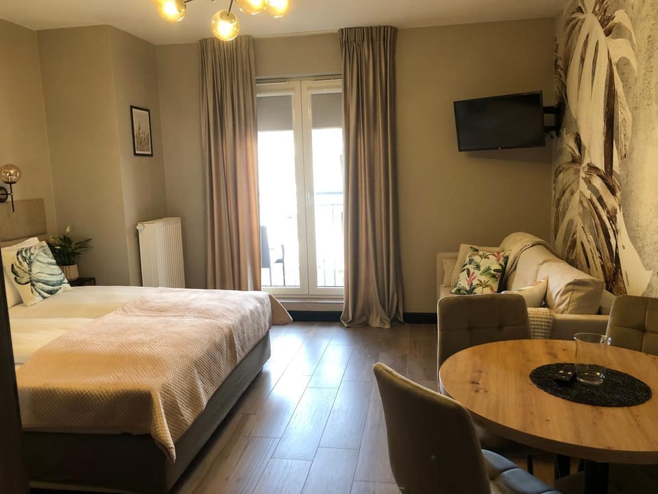 Communal lounge/ TV room, Living room, Photo of the whole room, Seating area