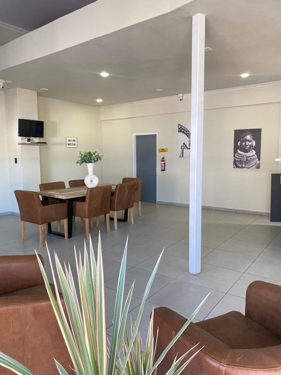 Communal lounge/ TV room