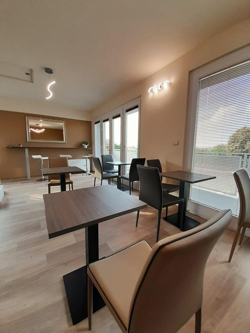Communal lounge/ TV room, Living room, Breakfast