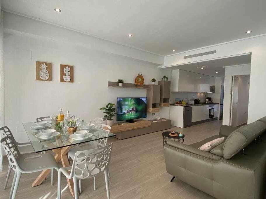 Magnifica casa adosada 3 dormitorios en Torrevieja Apartment in Torrevieja