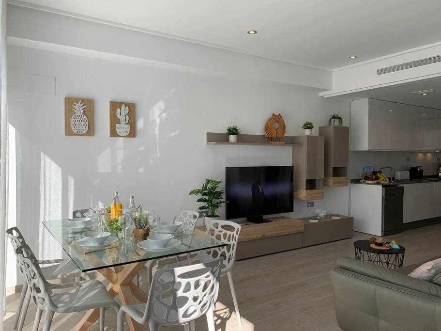 Magnifica casa adosada 3 dormitorios en Torrevieja Apartment in Torrevieja