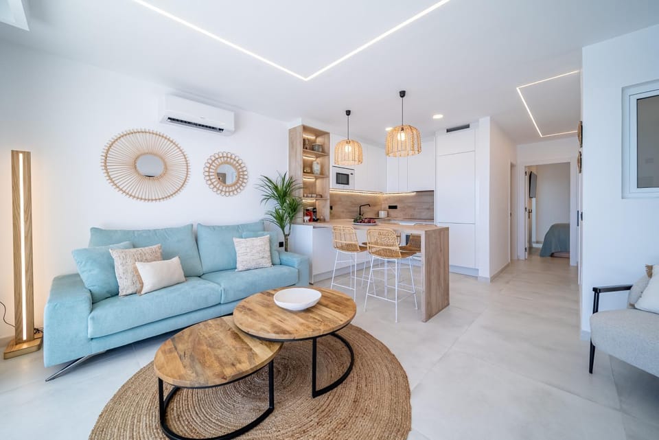 Kitchen or kitchenette, Living room, Seating area, Dining area, Sea view, stove, air conditioner