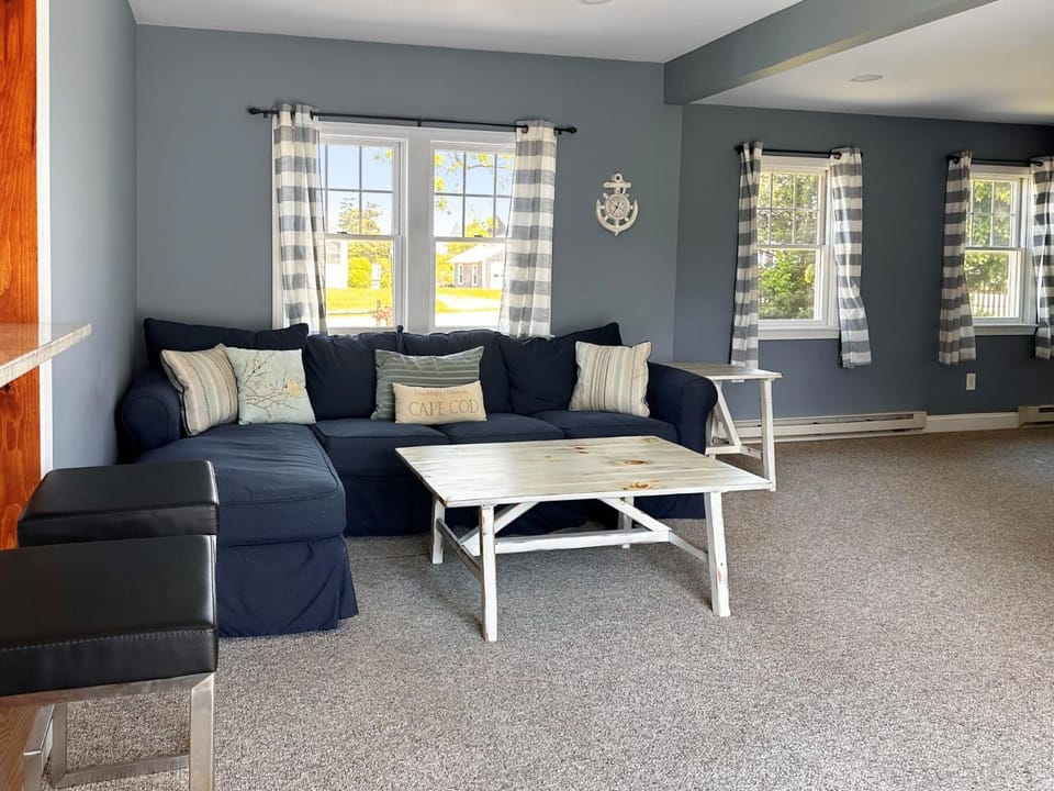 Walk to Beach Close to Cape Cod Canal House in Sandwich
