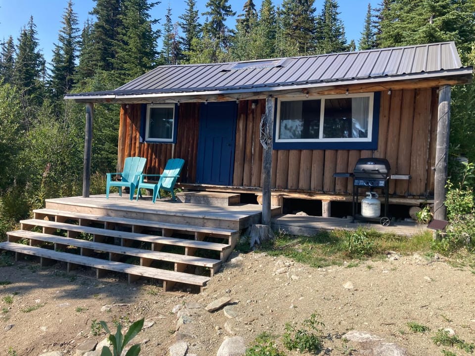 The Rustic Resort Nature lodge in British Columbia