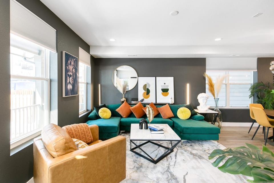 Living room, Seating area, Dining area