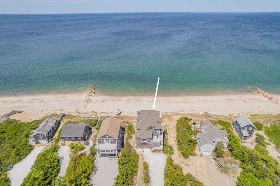 Spacious Oceanfront Home w/ Sun Bay Views House in Sandwich