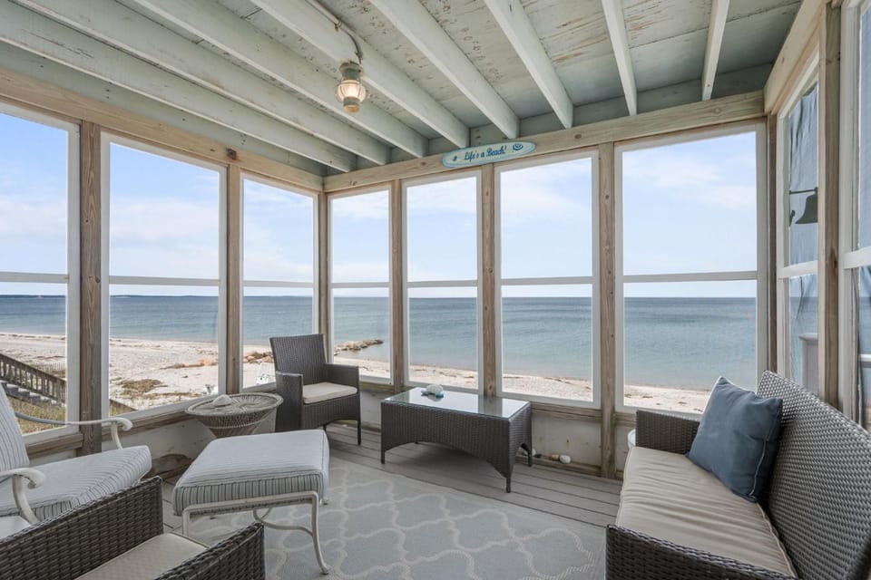 Spacious Oceanfront Home w/ Sun Bay Views House in Sandwich