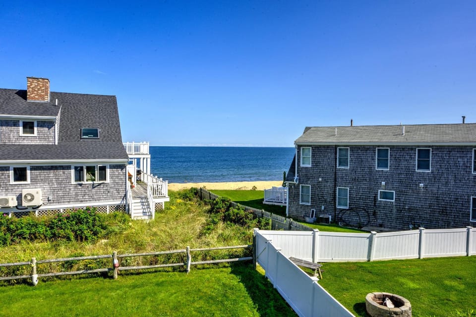 Modern Post Beam with Stunning Bay Views House in Sandwich