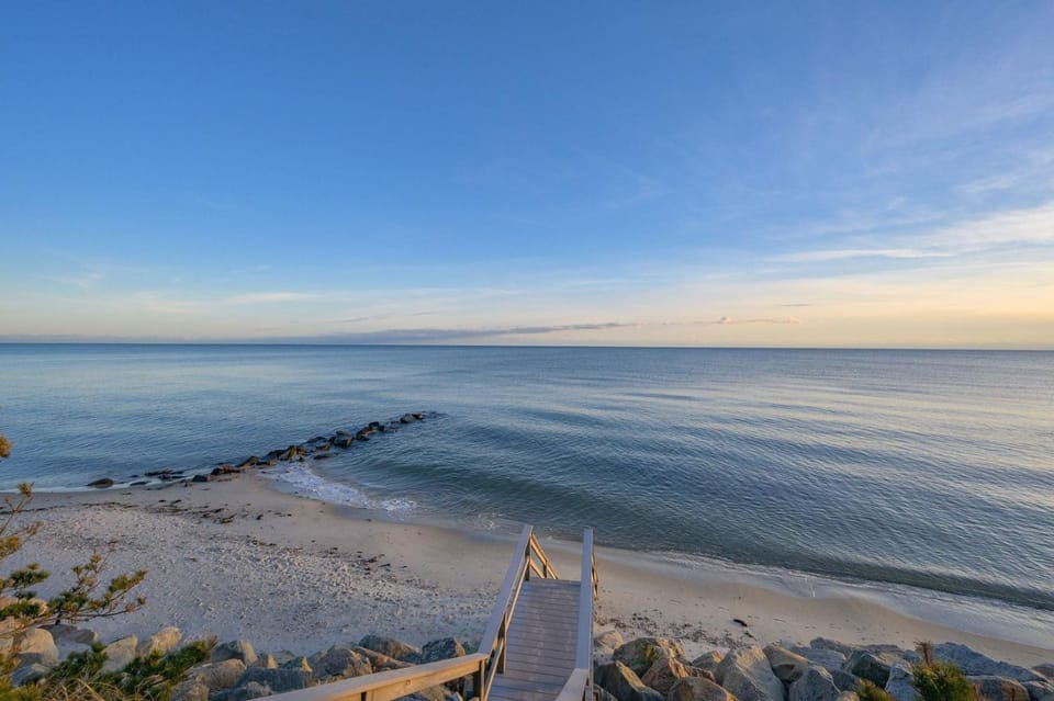 A Shore Thing: Coastal Fun for the Whole Family House in Harwich