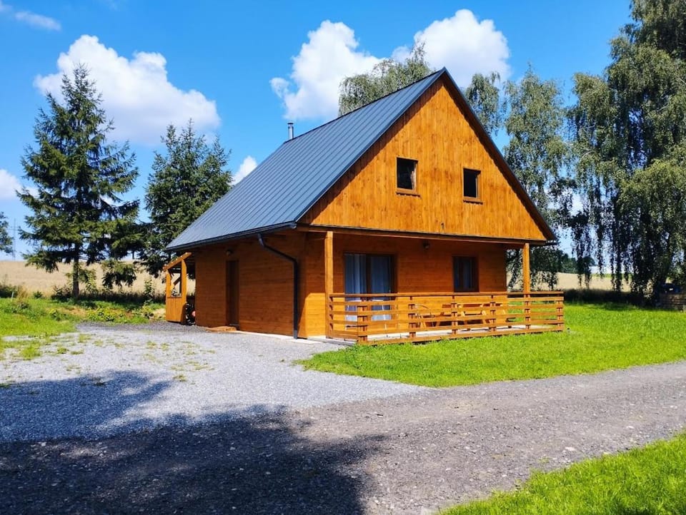 Property building, Day, Natural landscape, Garden, Garden view