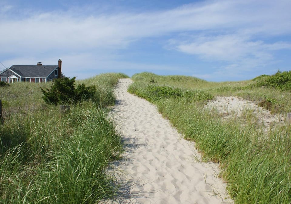 Spacious Coastal Cape—Beach Kayak Access House in East Sandwich