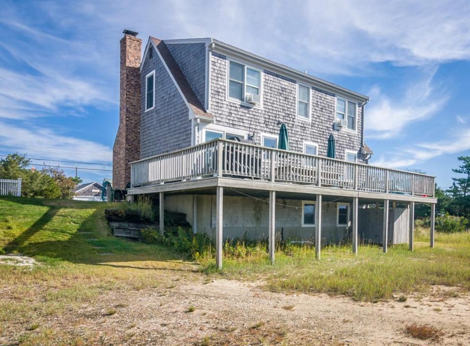 Spacious Coastal Cape—Beach Kayak Access House in East Sandwich