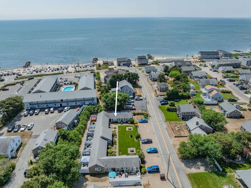 Charming Dennis Port Getaway for Two with Pool Walk to Beach House in Dennis Port