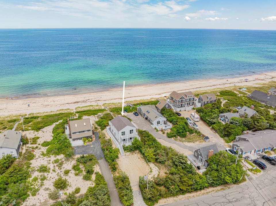 Two-Level Oceanfront Cottage—Decks Water Views House in East Sandwich