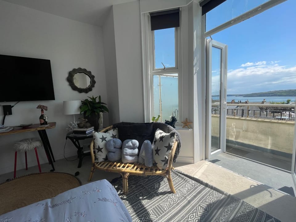 Seadream Luxury Hot Tub Holiday Home Homesweetholidayhomes Apartment in Scarborough