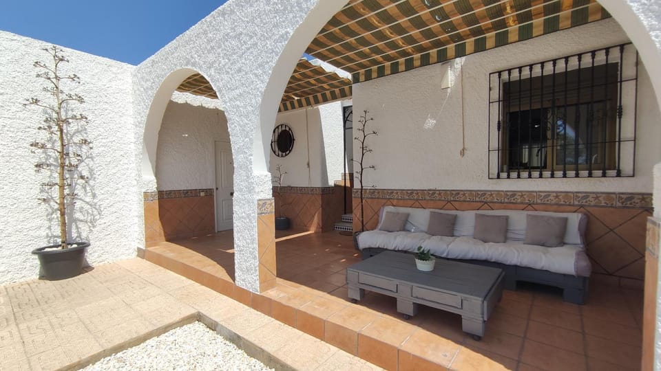 Off site, Balcony/Terrace