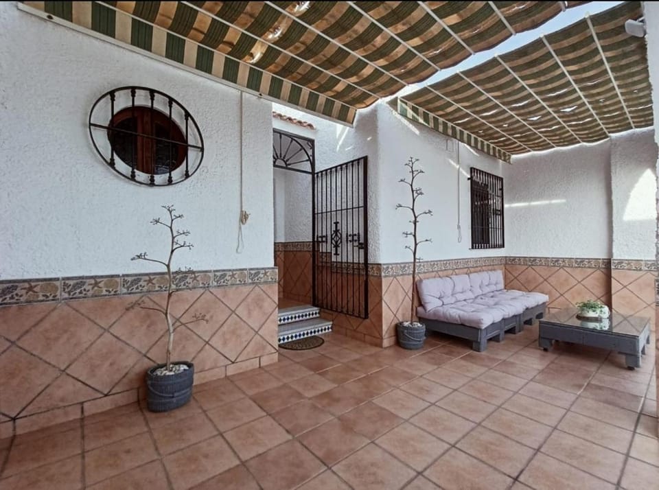 Off site, Balcony/Terrace