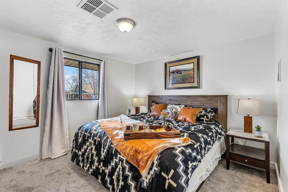 Bed, Bedroom