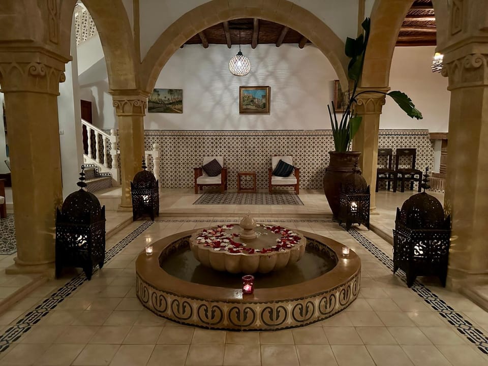 Patio, Facade/entrance, Living room