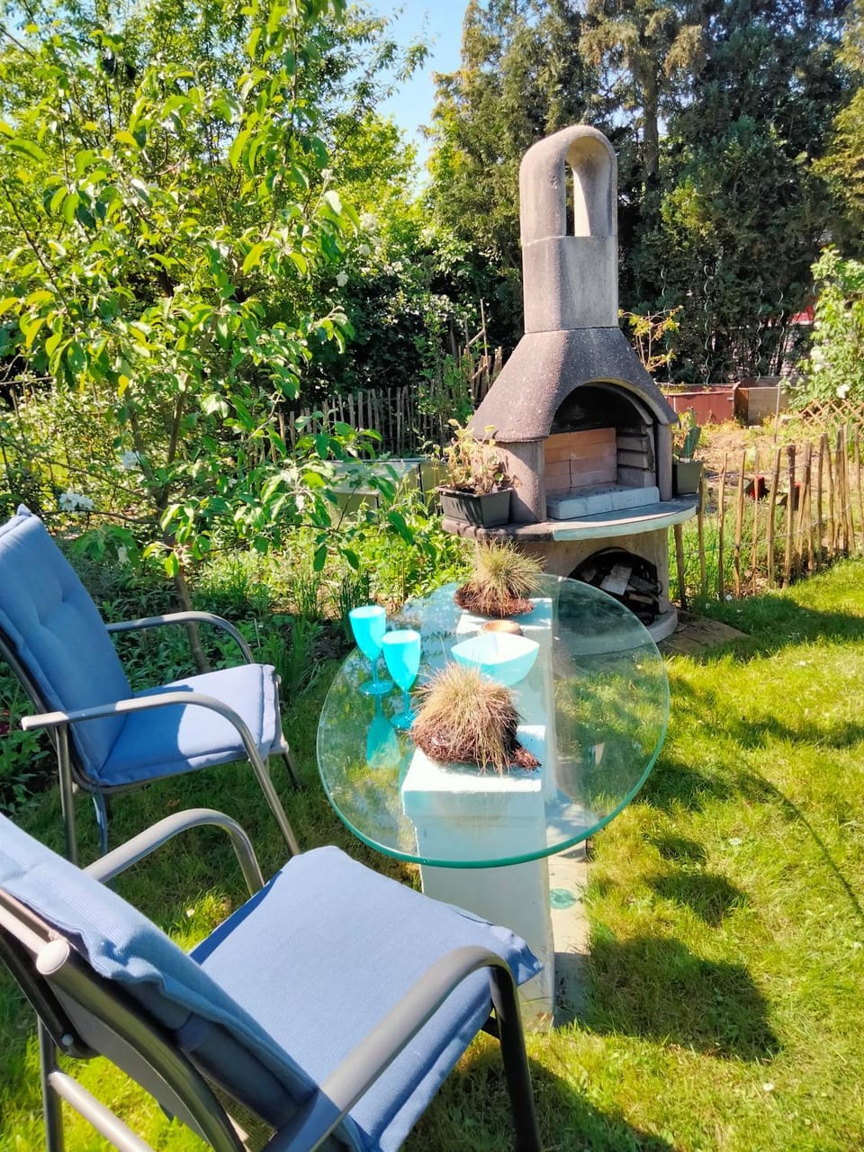 Garden, Seating area