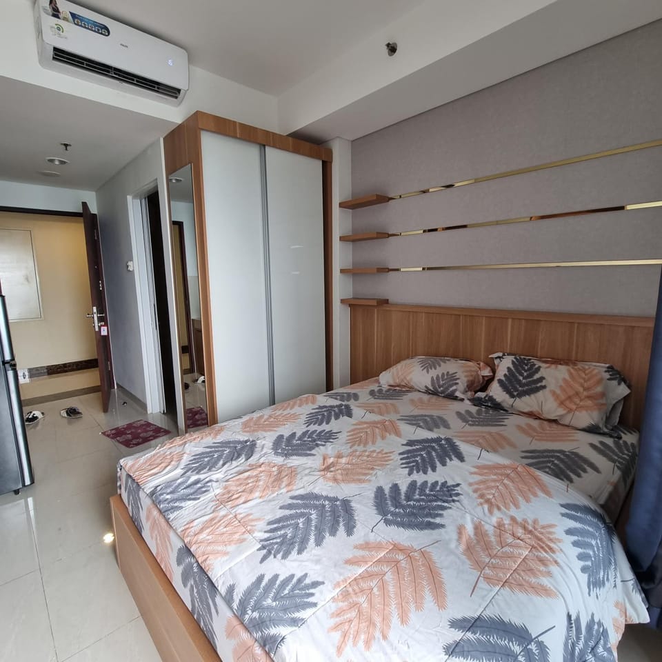 Bed, Bedroom, air conditioner