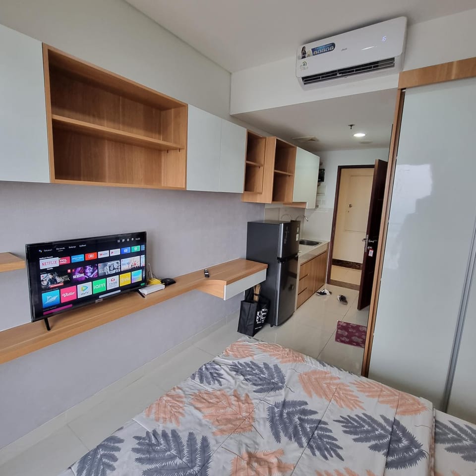 TV and multimedia, Kitchen or kitchenette, hair dresser