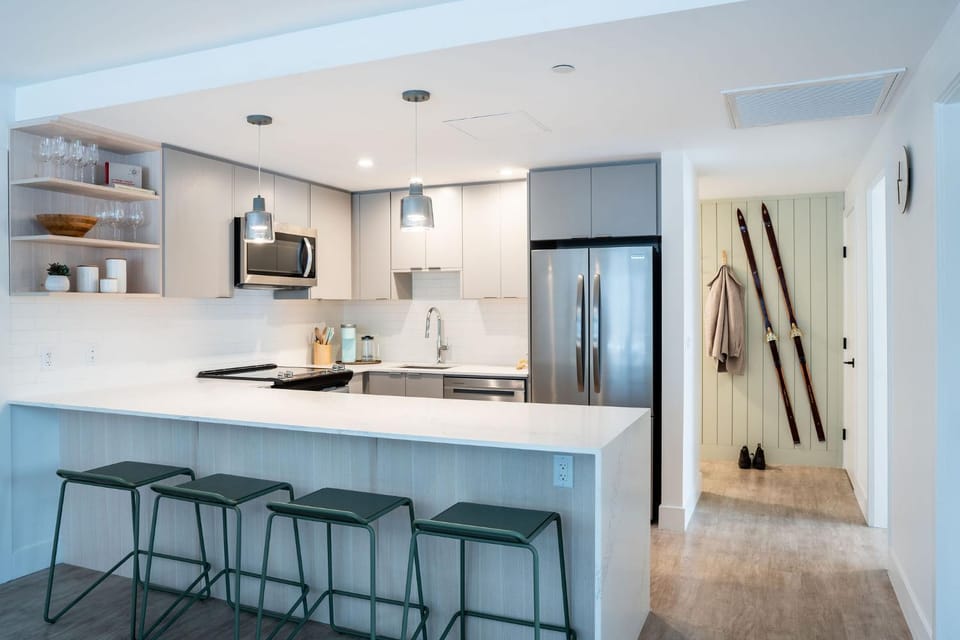 Adanac by Revelstoke Vacations Apartment in Revelstoke
