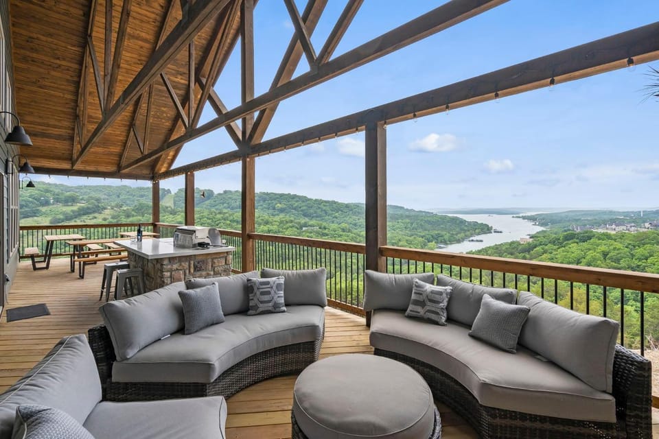 Ridgeview Retreat House in Indian Point