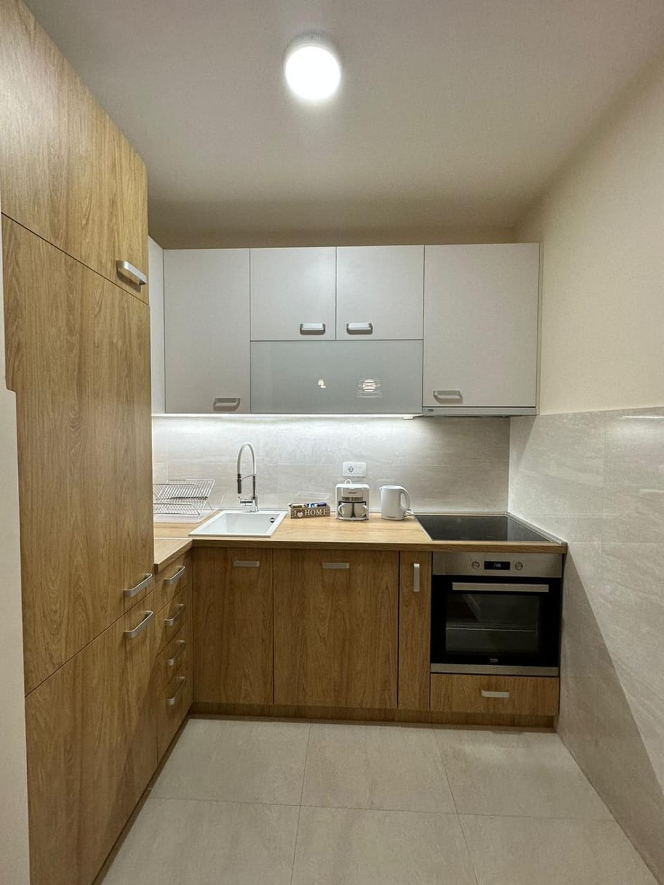 Kitchen or kitchenette, pet friendly, stove
