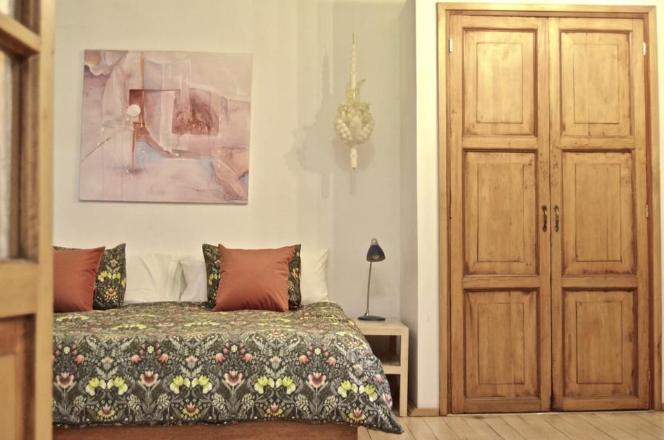 Bedroom, wardrobe