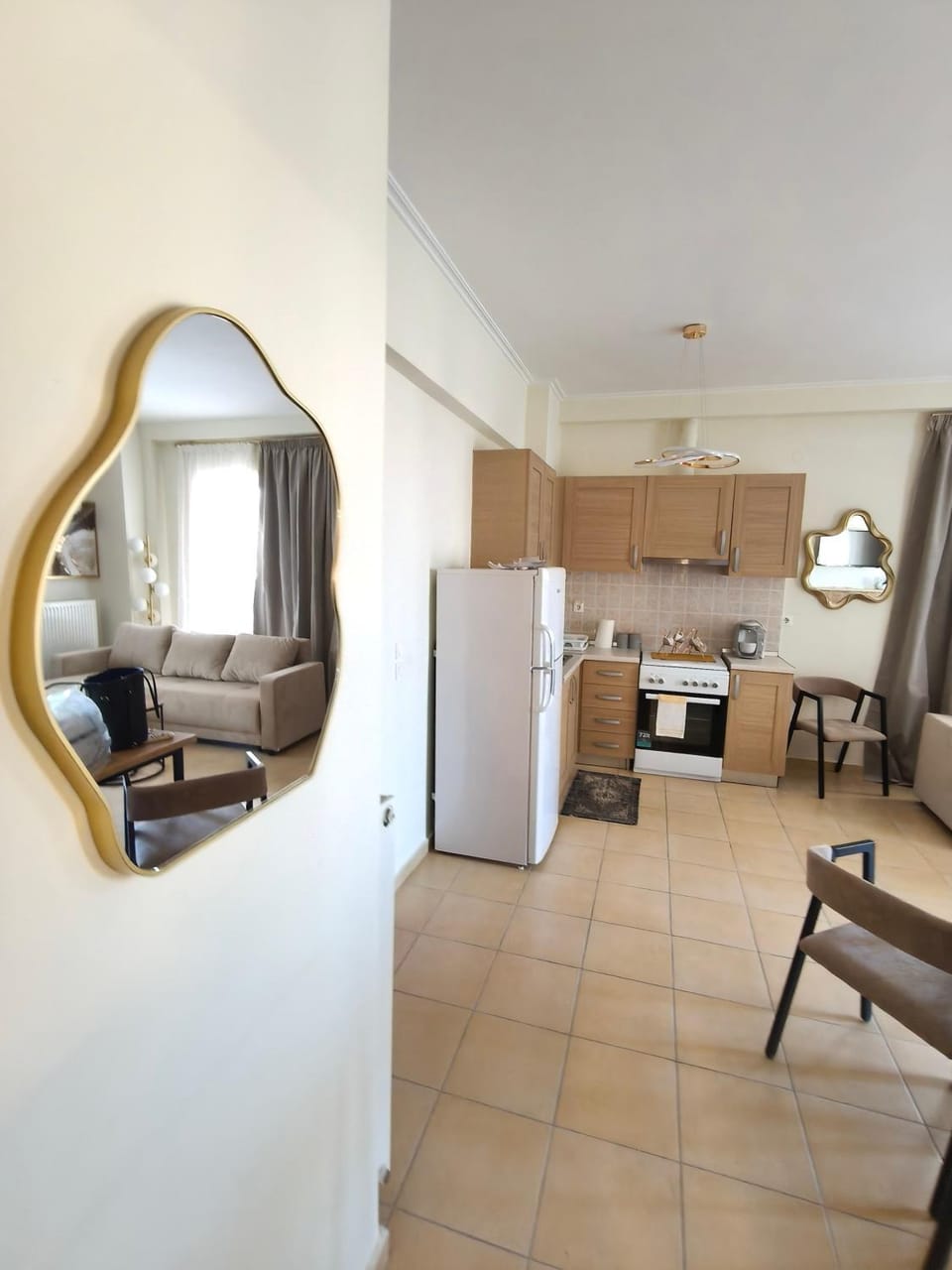 New Modern Flat Pyrgos Centre Olympia Apartment in Peloponnese, Western Greece and the Ionian
