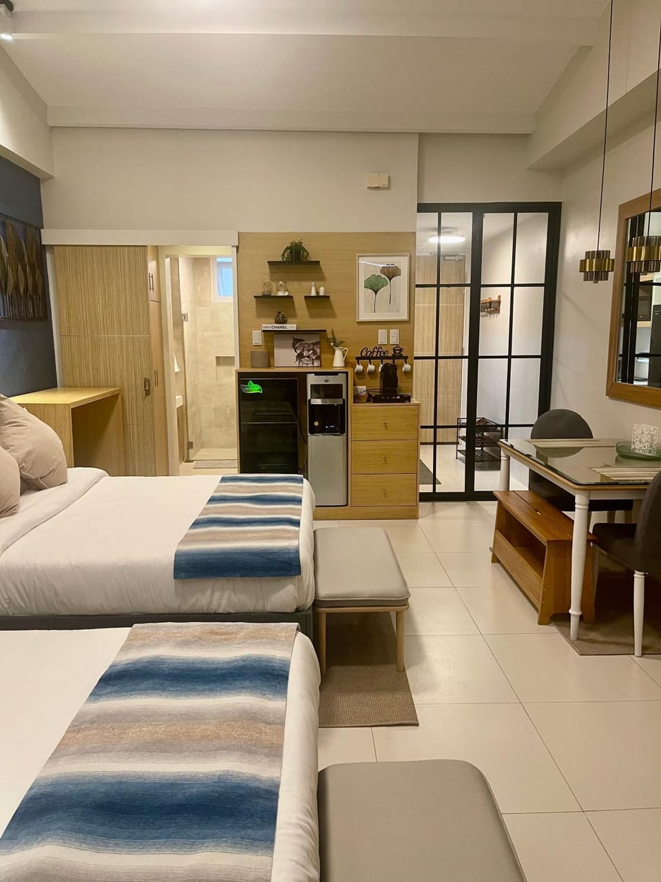 1BD 1BA PENTHOUSE 2X QUEEN Apartment hotel in Nasugbu