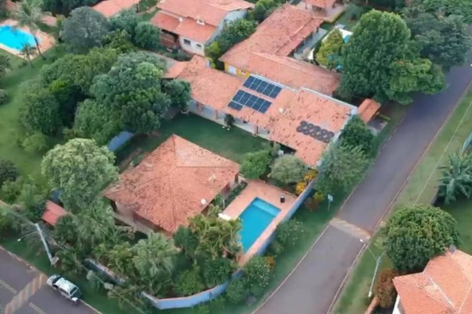 Property building, Neighbourhood, Bird's eye view, Street view, Swimming pool