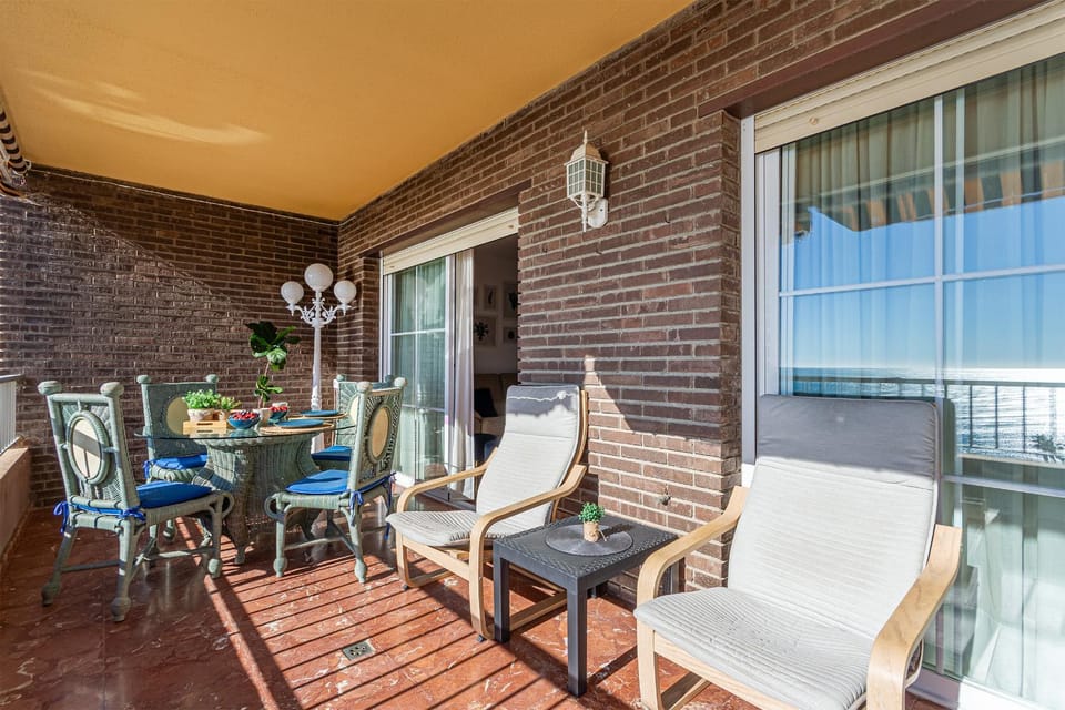 Patio, Day, View (from property/room), Balcony/Terrace, Dining area, sunbed
