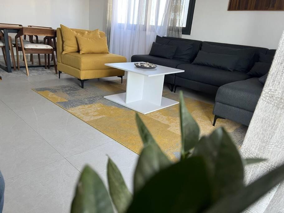 Superb Urban Oasis in Almadies Apartment in Dakar