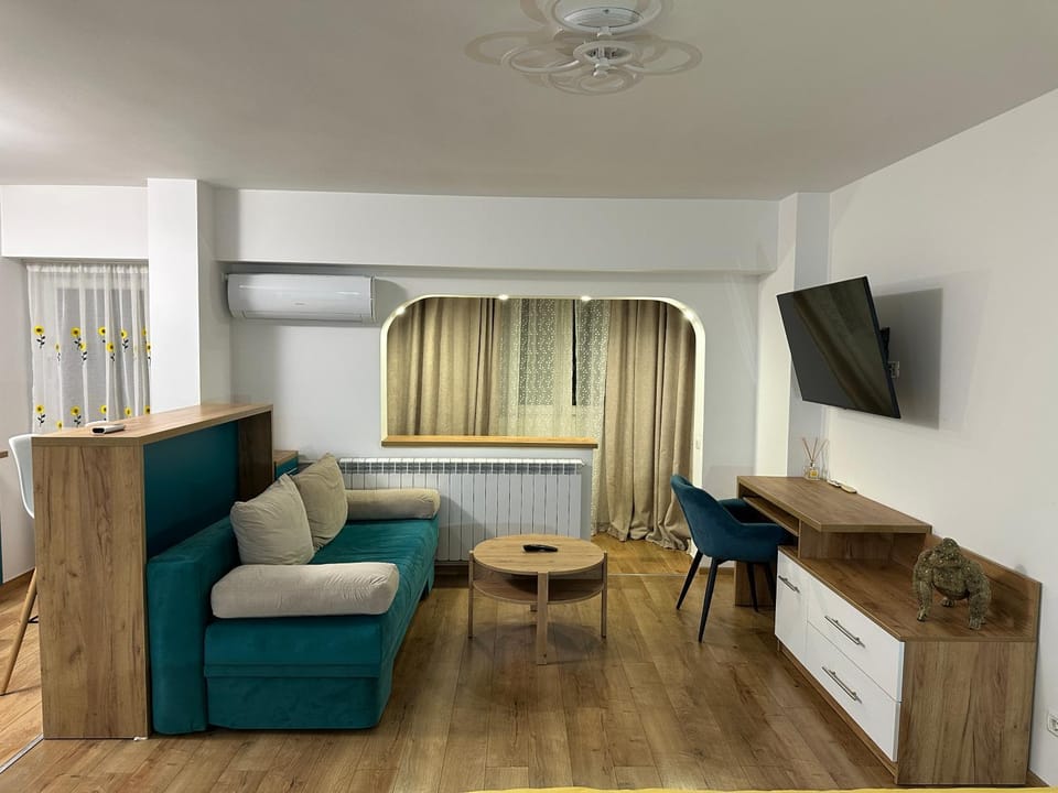 TV and multimedia, Dining area, air conditioner