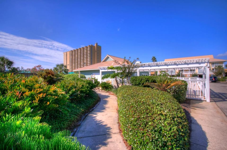 St. Martin Beachwalk Villas 423 House in Destin