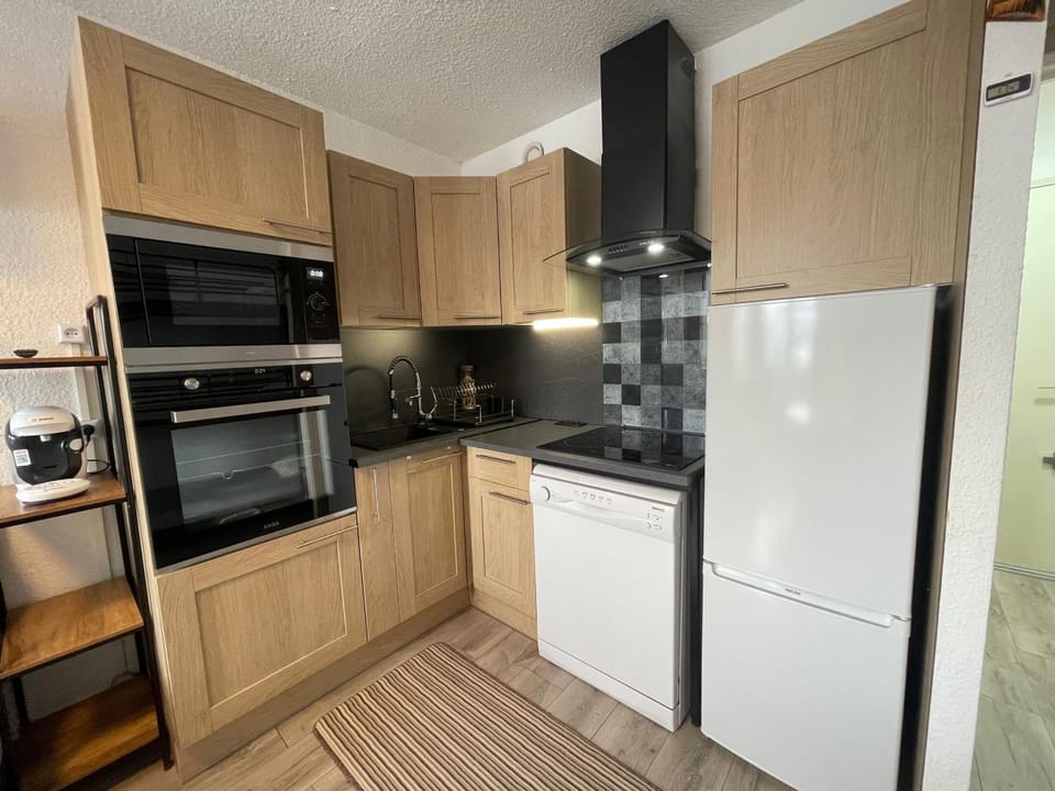 Studio rénové au Super Sauze, accès pistes, 5-6 pers. - FR-1-165A-169 Apartment in Uvernet-Fours