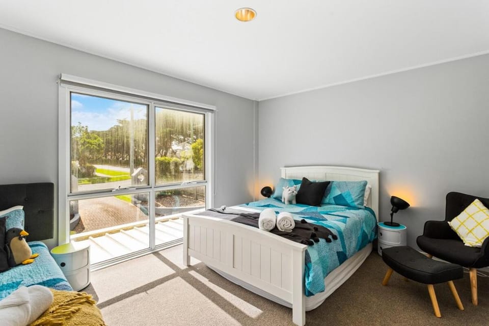 2 Bedroom Townhouse Next to Golf House in Cowes