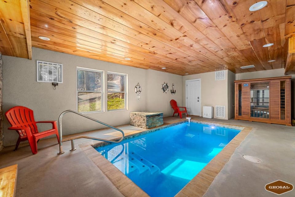 Heavenly Heights by Ghosal Luxury Lodging Chalet in Sevier County