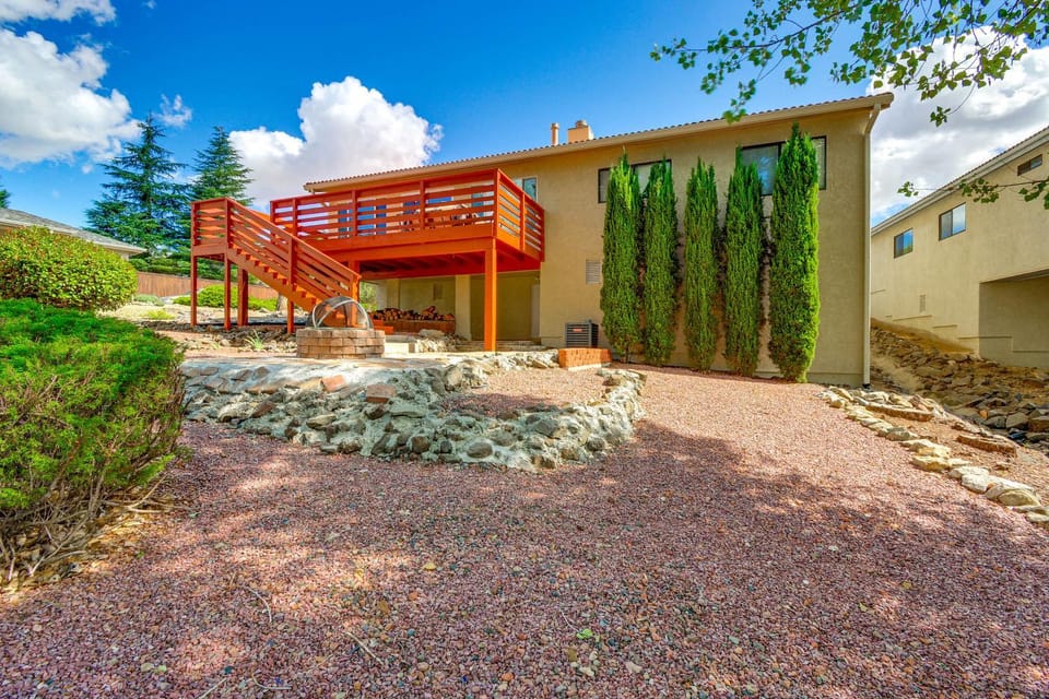 Mountain-View Deck: Pet-Friendly Home in Prescott House in Prescott