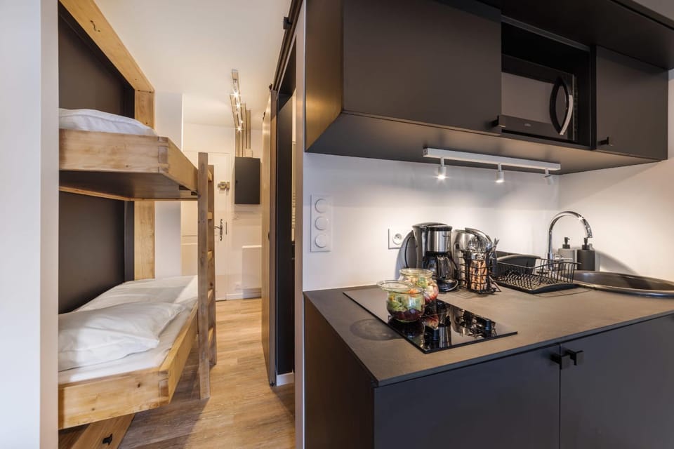 Kitchen or kitchenette